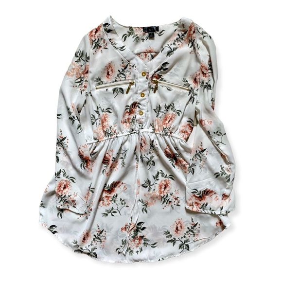 SOLD J is for Justify Summer Sheer Floral Top Sz S - Picture 2 of 9